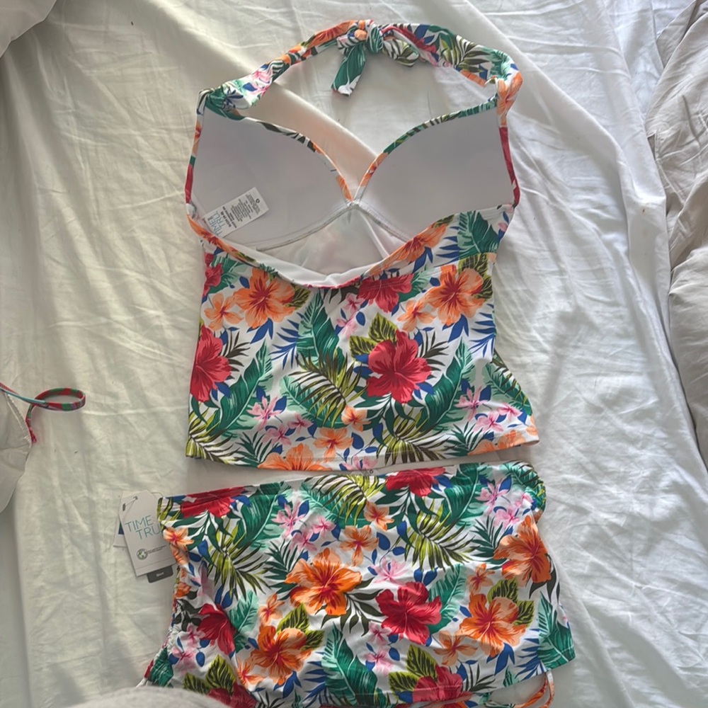 Tropical Floral Swim Set - Picture 10 of 10